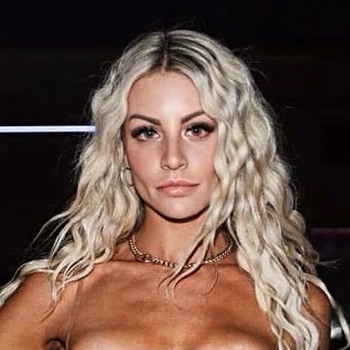 Dee