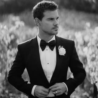 Taylor Lautner