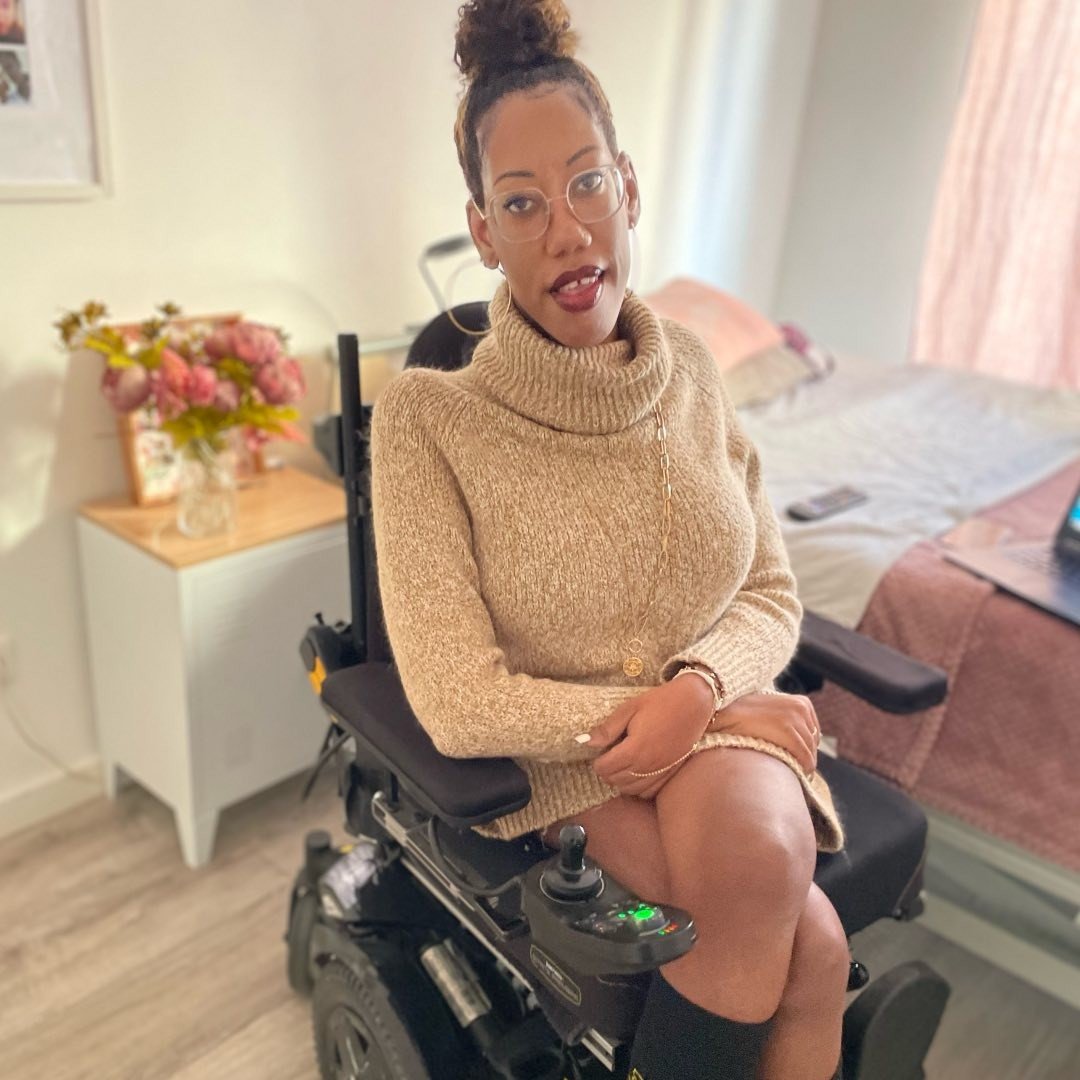 H A N D II C A P A B L E ♿️