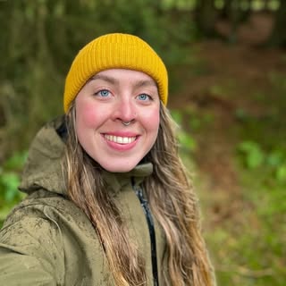 Eva - hiking outdoors adventure travel & vanlife