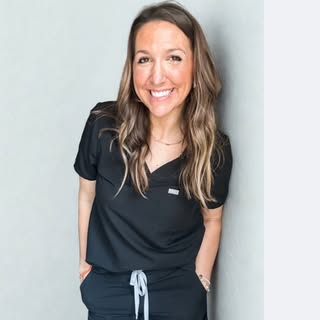 Leslie Brewer, CRNP | Pediatric Health Expert + Mom of 5