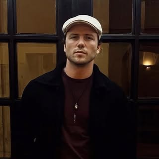 Tolga Sarıtaş