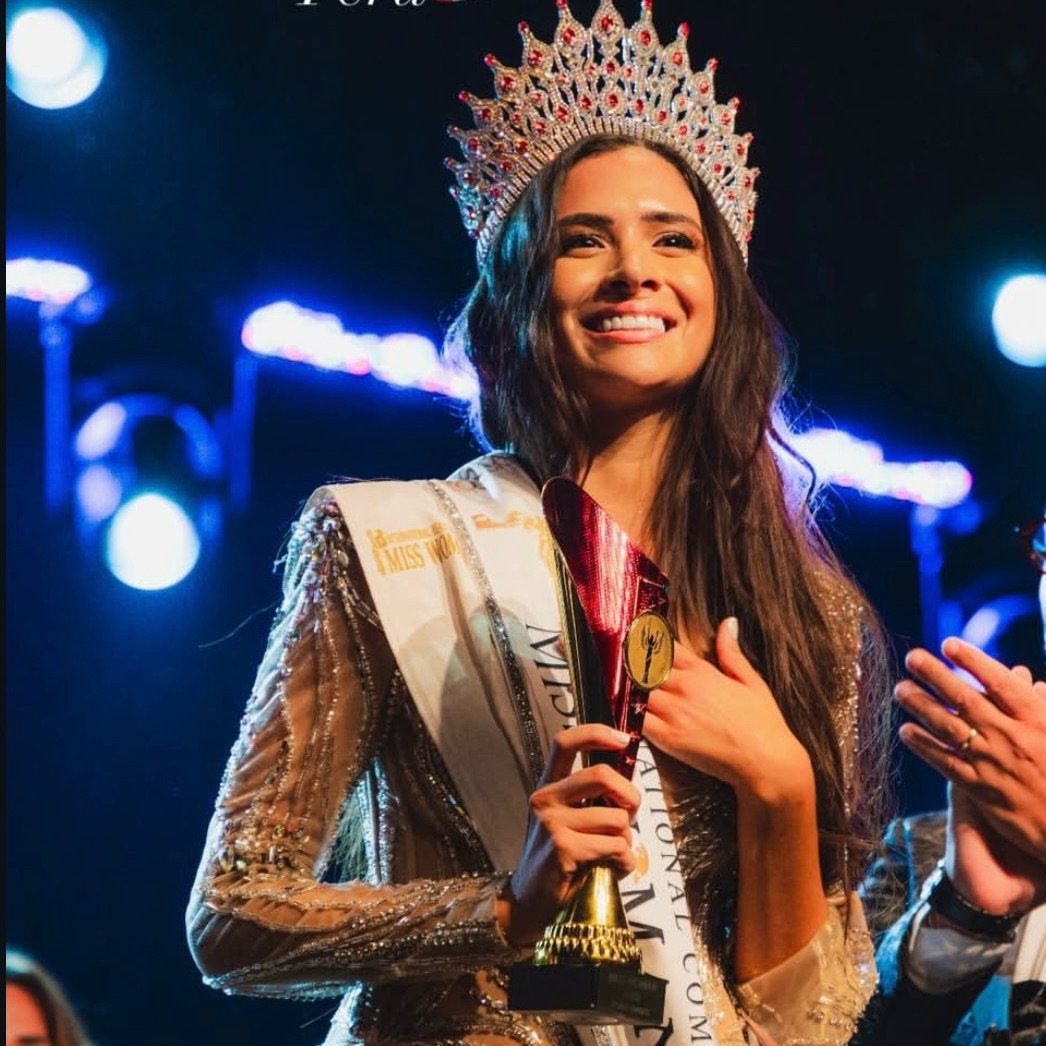 Miss Woman Beauty Contest
