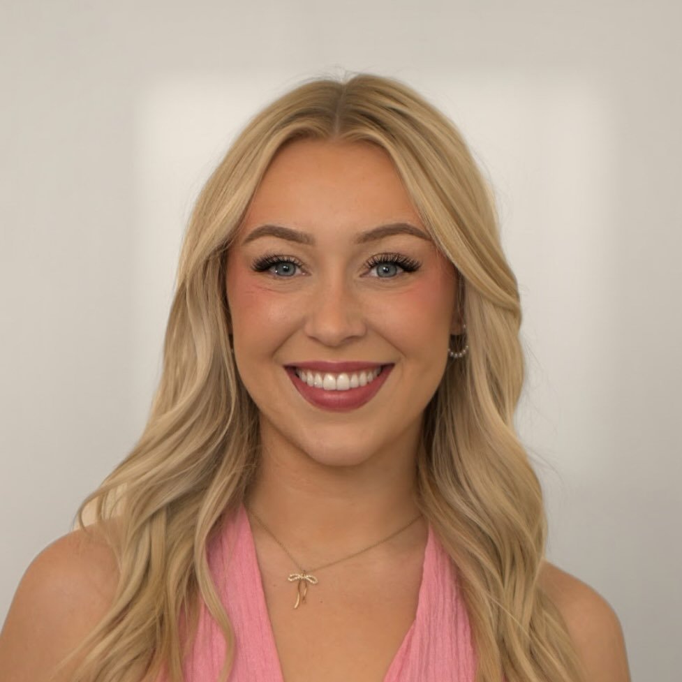 SOPHIE ANNE SMITH | LASH DESIGNER + EDUCATOR
