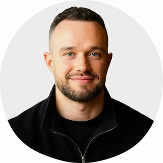 UI/UX Designer • Adrian Kuleszo