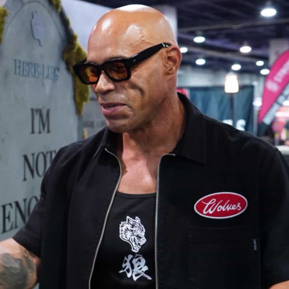Kevin Levrone ™