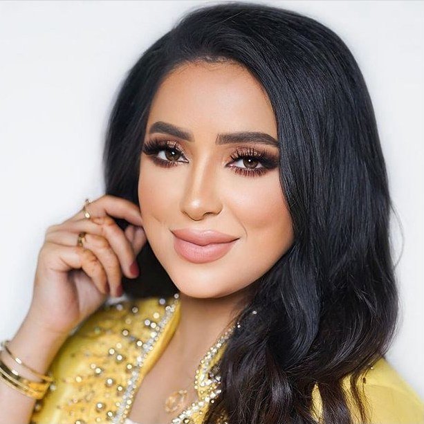 الفنانة فاطمة (زهرة العين)