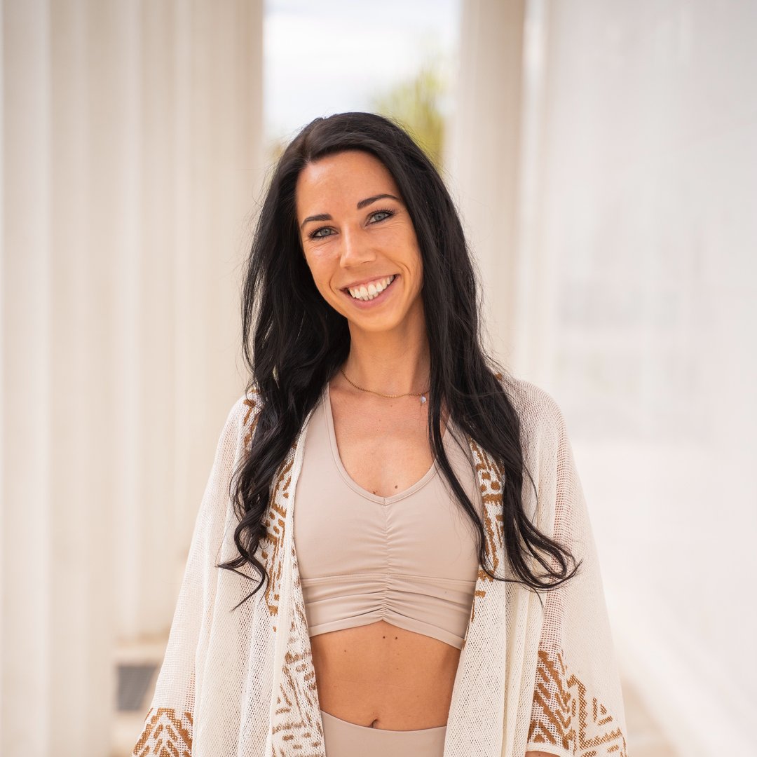 Estefania | Yoga Teacher | Holistic Health