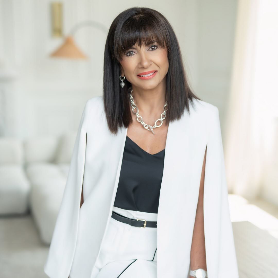 Cecilia De Freitas - Vaughan Luxury Real Estate