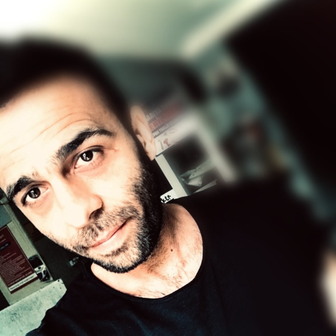 Tuncay Aksarı | Logo Tasarımı 🌟