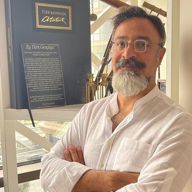 Dr Evren Fehmi Atay
