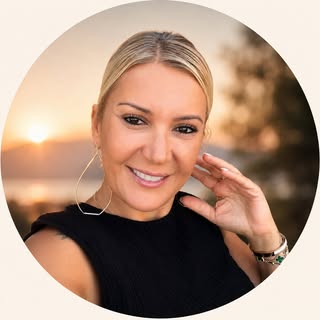 Şila Servet Yıldız |Yoga Eğitmeni |Yazar