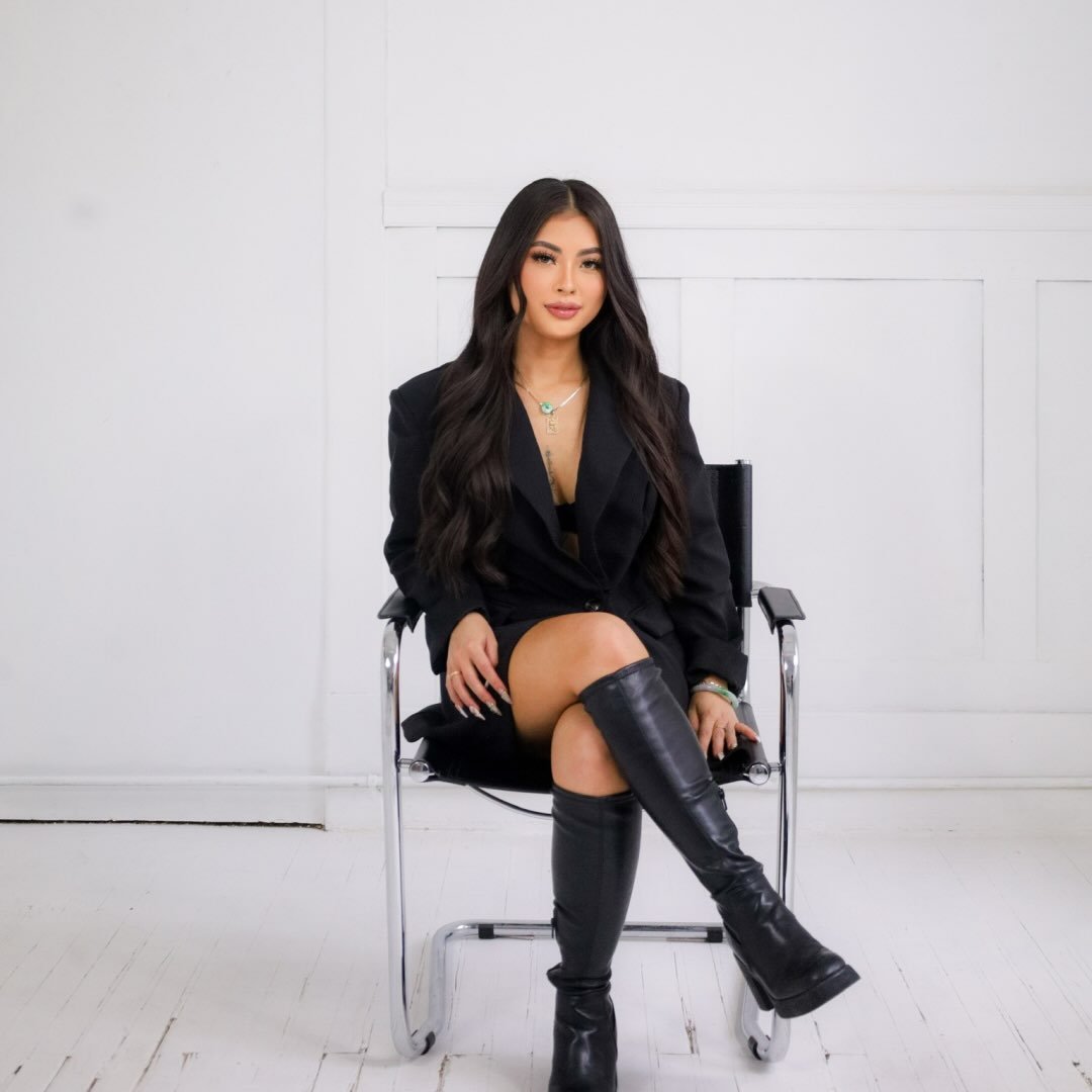 nicole pham | yyc / calgary hairstylist