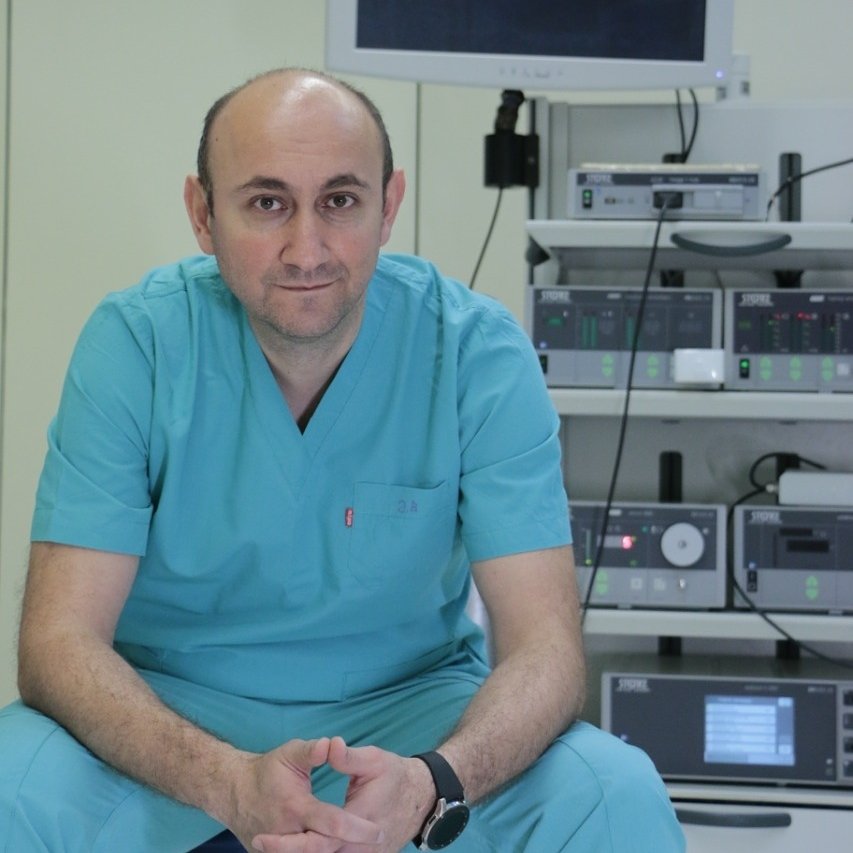 Uroloq, Androloq, Uroonkoloq Rüfət Əsədbəyli