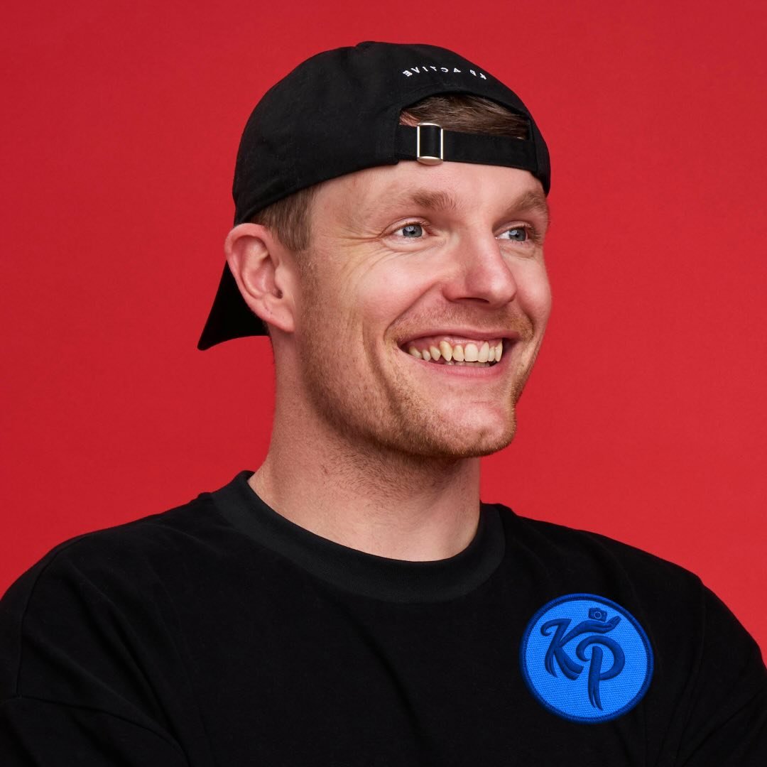 Enzo Knol