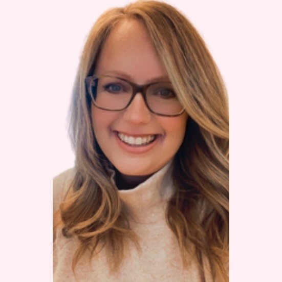 Kate | Personal Finance + Points & Miles Travel