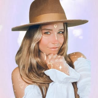 🌙🔮CARLY PEARCE ( KLACZA )𓂀 SPIRITUAL MENTOR & REIKI HEALER