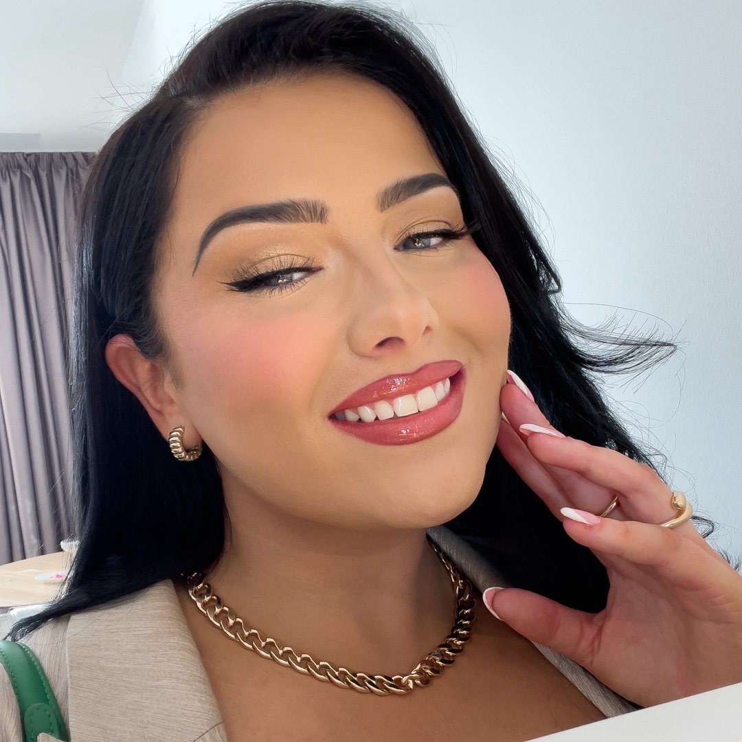 Amie Dev | Plus Size Occasionwear