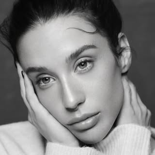 María
