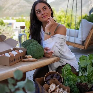 Aylin • nutritionist & health coach