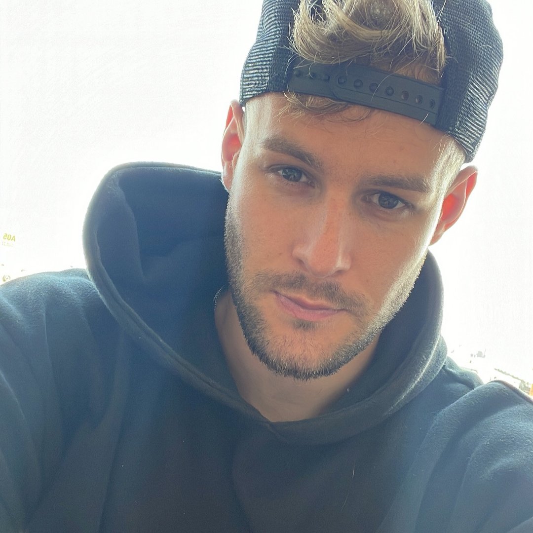 Roman | PIANO Meets FITNESS ?