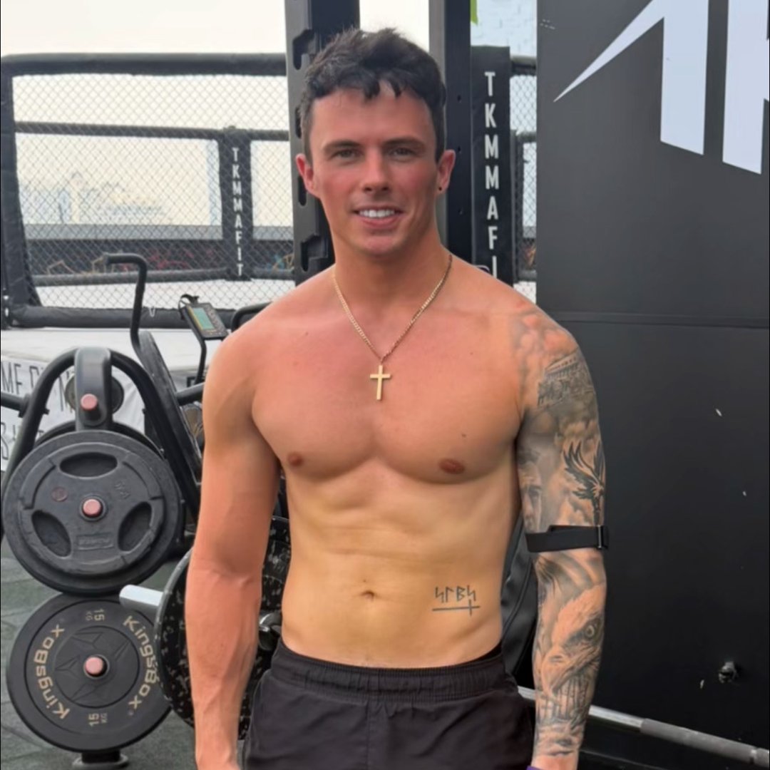 Harry Symonds | #1 Gay Transformation Coach 💻