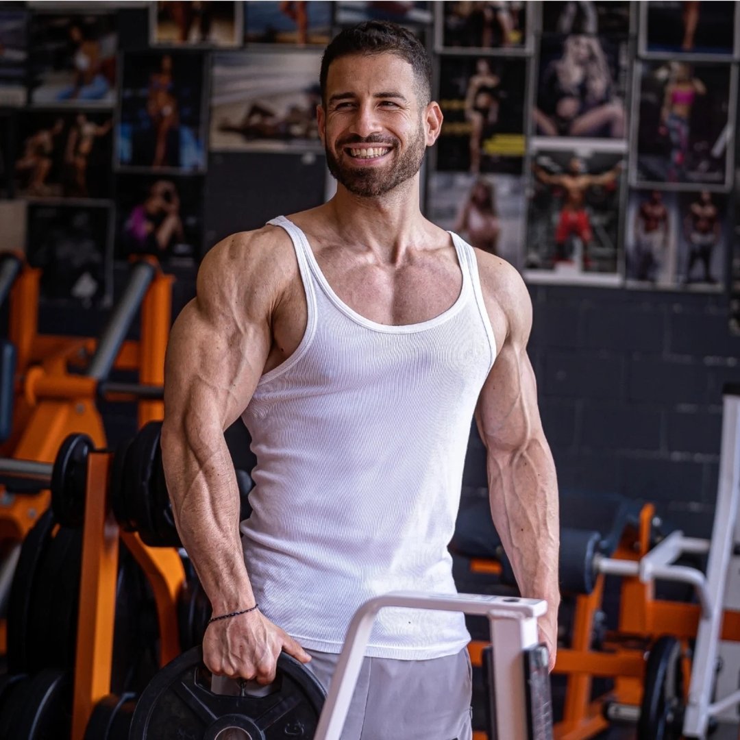 Luca Pasquariello Ⓥ | Plant-Based Nutrition And Fitness