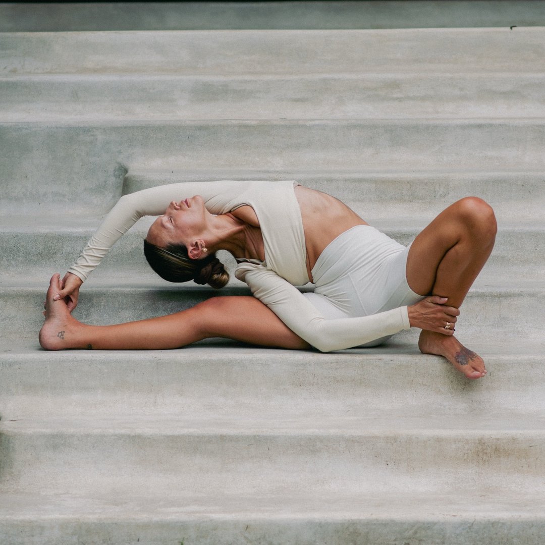 Magdalena Janik •YOGA