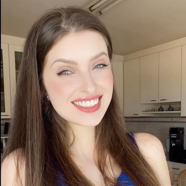 Giovana Gogola | English teacher