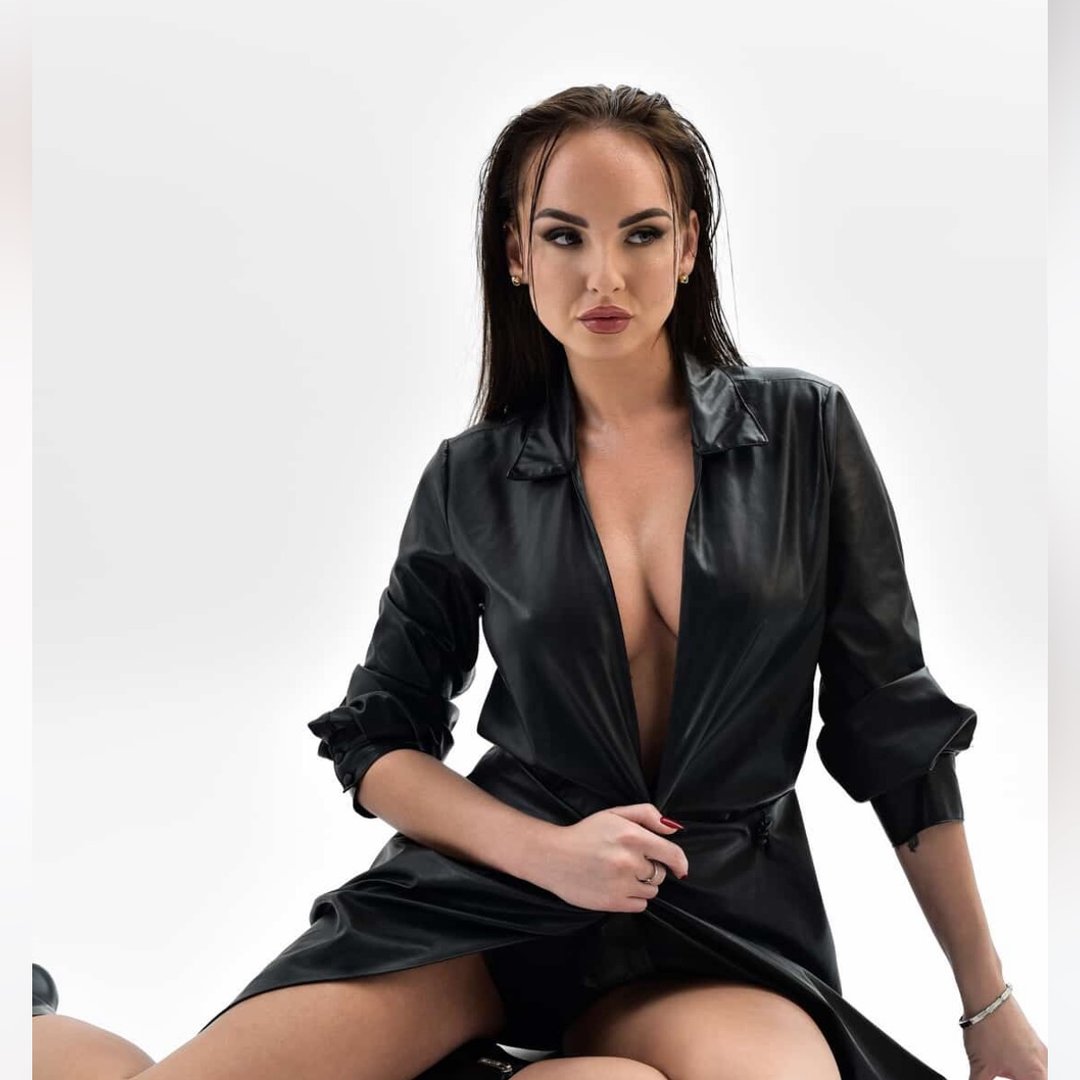 Miroslava Mlčochová / Beauty / Travel