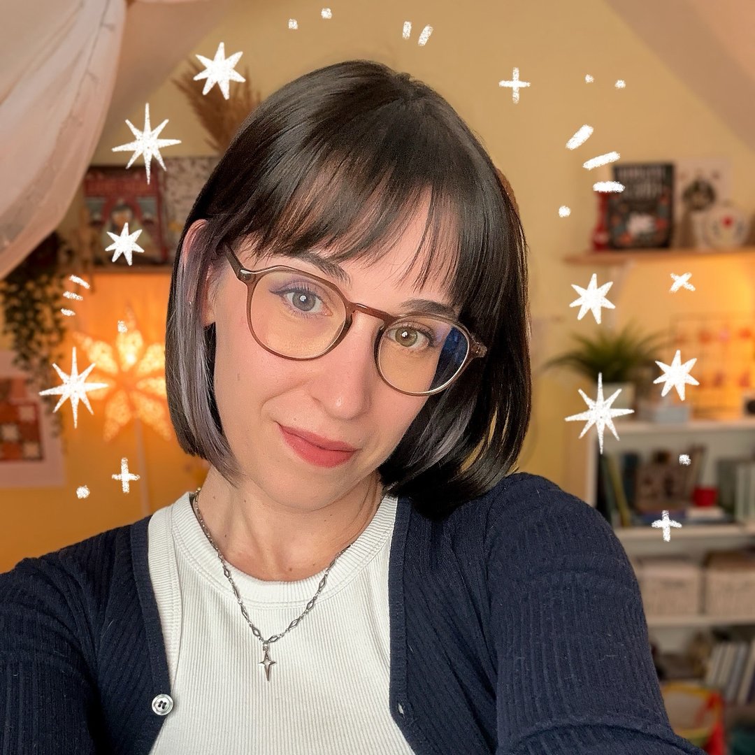 Anna Lunak - Illustrator & Shop Owner