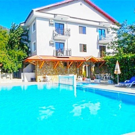 Star Hotel