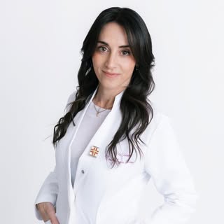 Leyla Bicer | Farmacista freelance | Content Creator