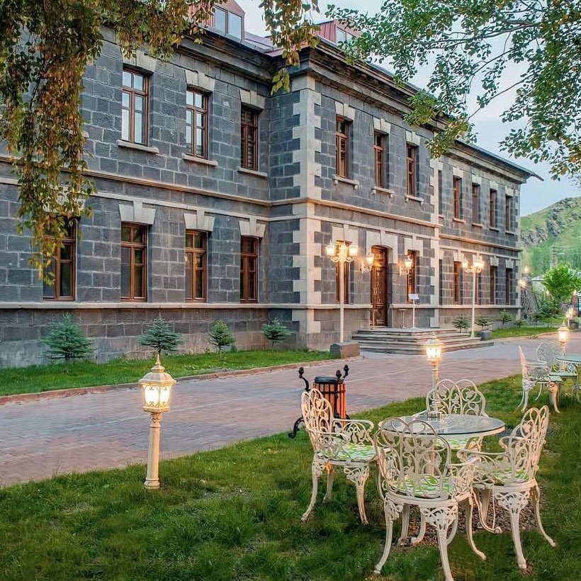 Hotel Katerina Sarayı 1877