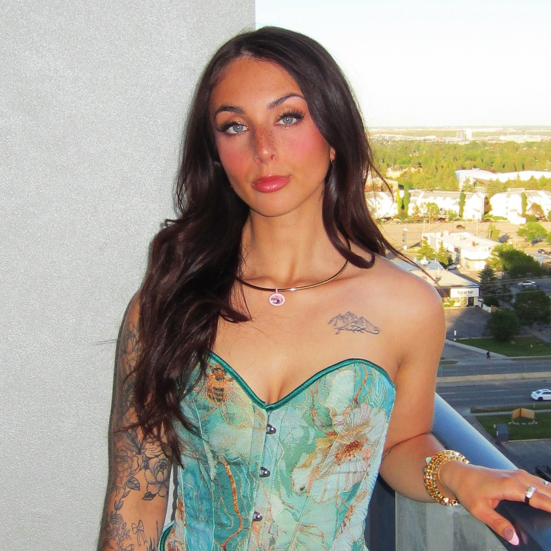 Averie Derkach