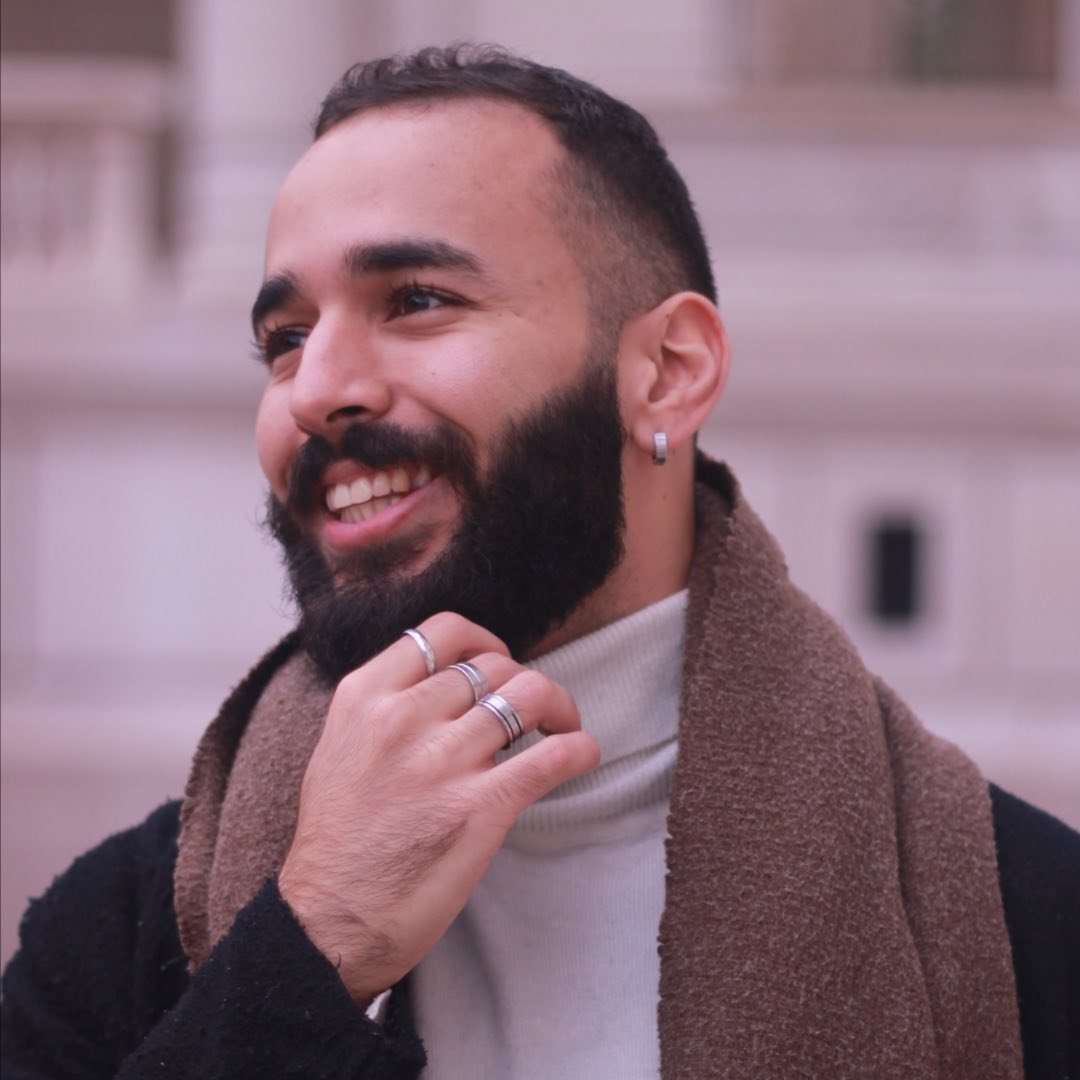 Ari Harden | Online Dating Coach