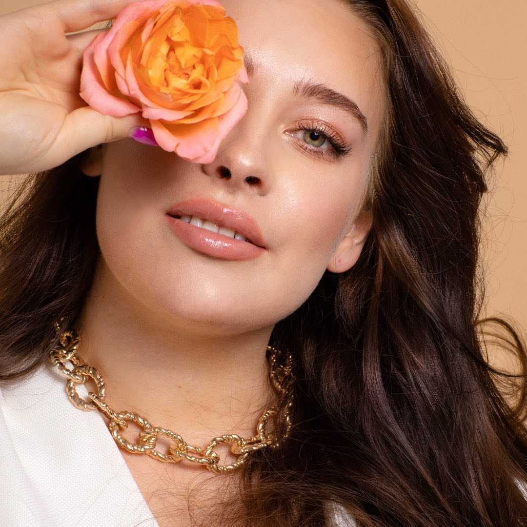 Alisha Hopps | Destination Makeup and Hair Artist