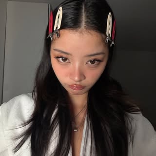 caroline hu 胡心茹