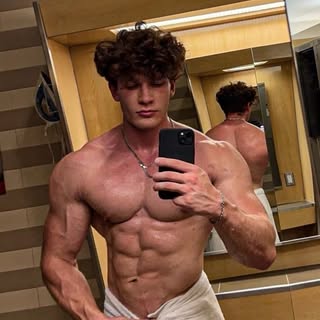 Connor Sinann 🦇