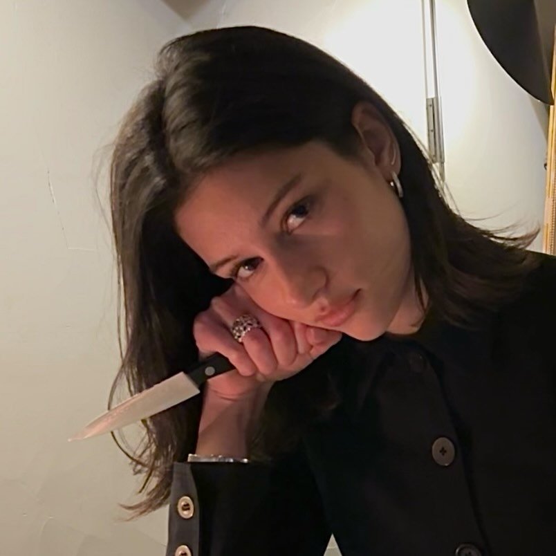 𝑅𝑒𝑛𝑒́𝑒 𝐵𝑒𝑙𝑙𝑒𝑟𝑖𝑣𝑒