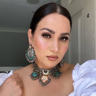Rinku Dhaliwal Abbotsford HMUA