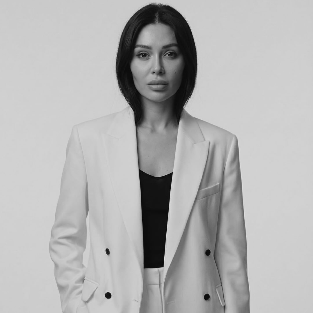 Roya Abbasova | Health, Wellness & Hormone Coach