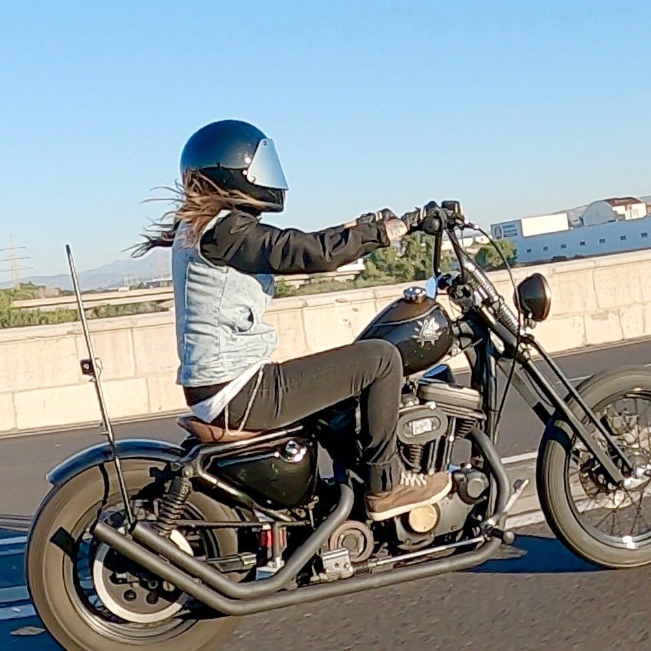 Ana Sportster