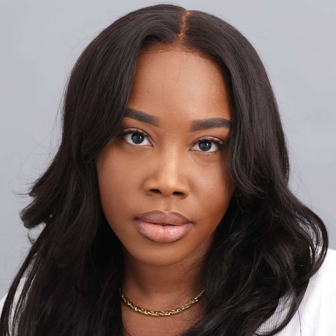 Emmanuela O. | Toronto Blogger