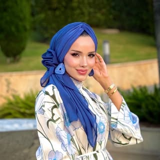 LEYLA AYDINLIK
