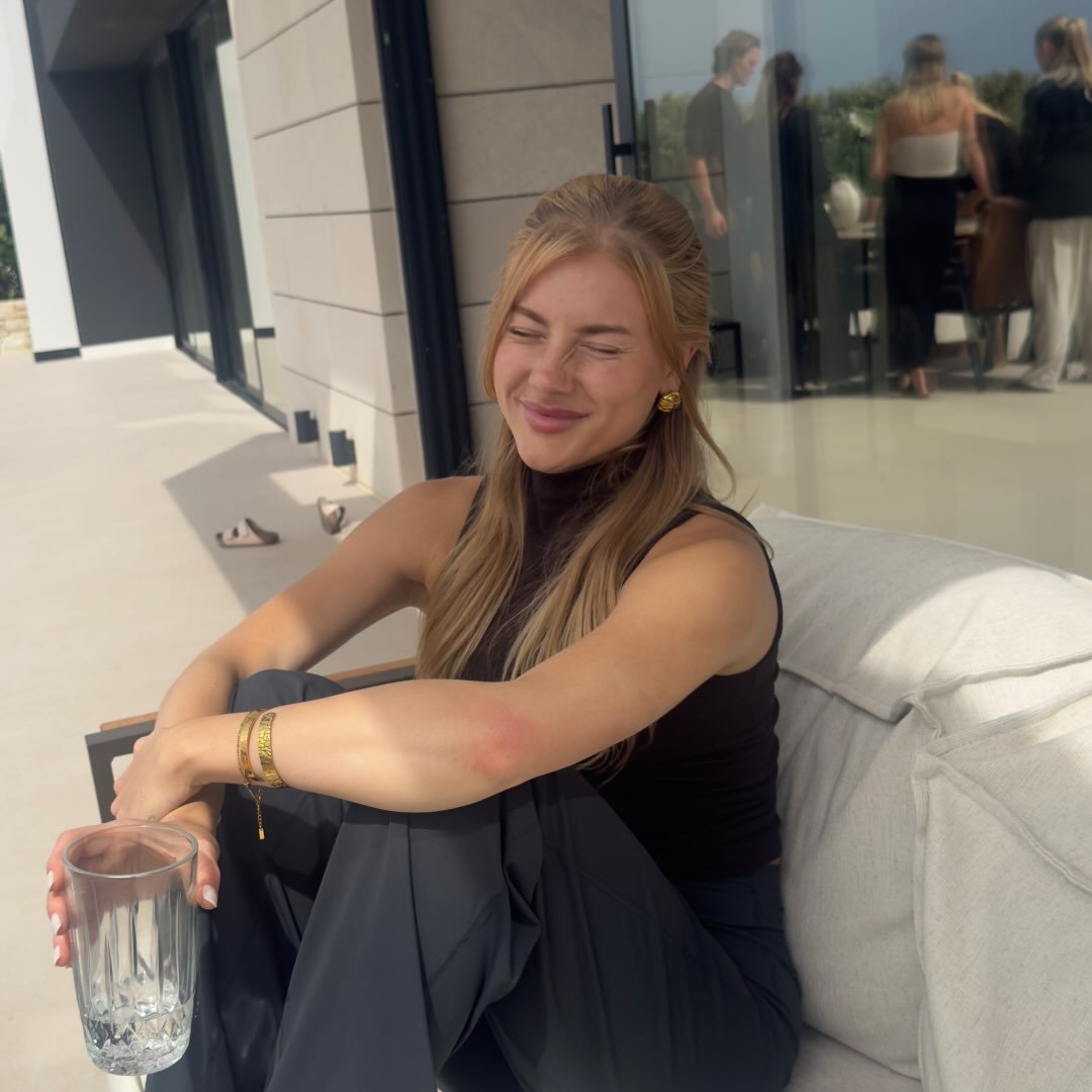 𝑪𝑨𝑻𝑯RINE HOGQUIST| MARKETING QUEEN⚡️