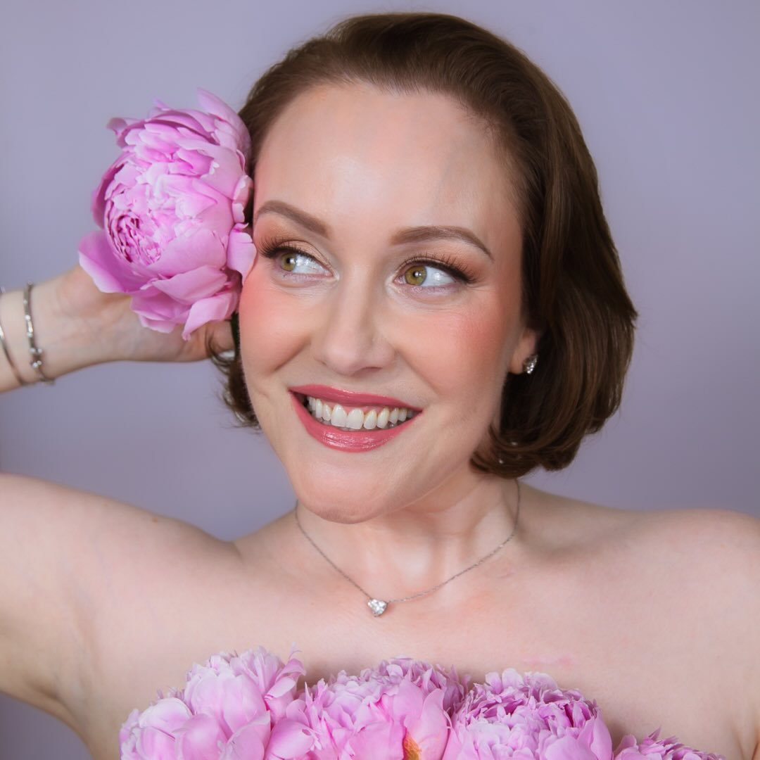 Lauren O’Connell | Beauty Editor & Breast Cancer Voice