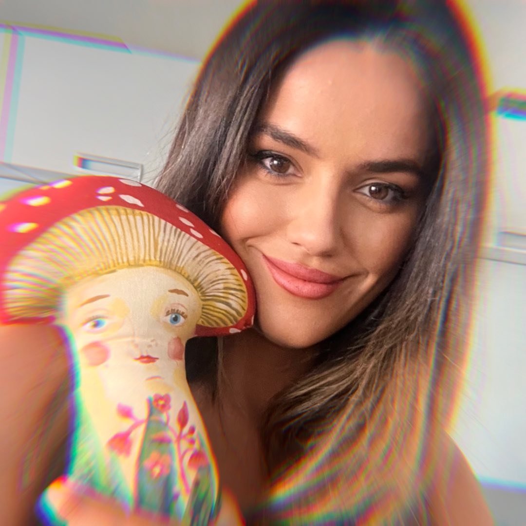 Amber Hazelton 🍄