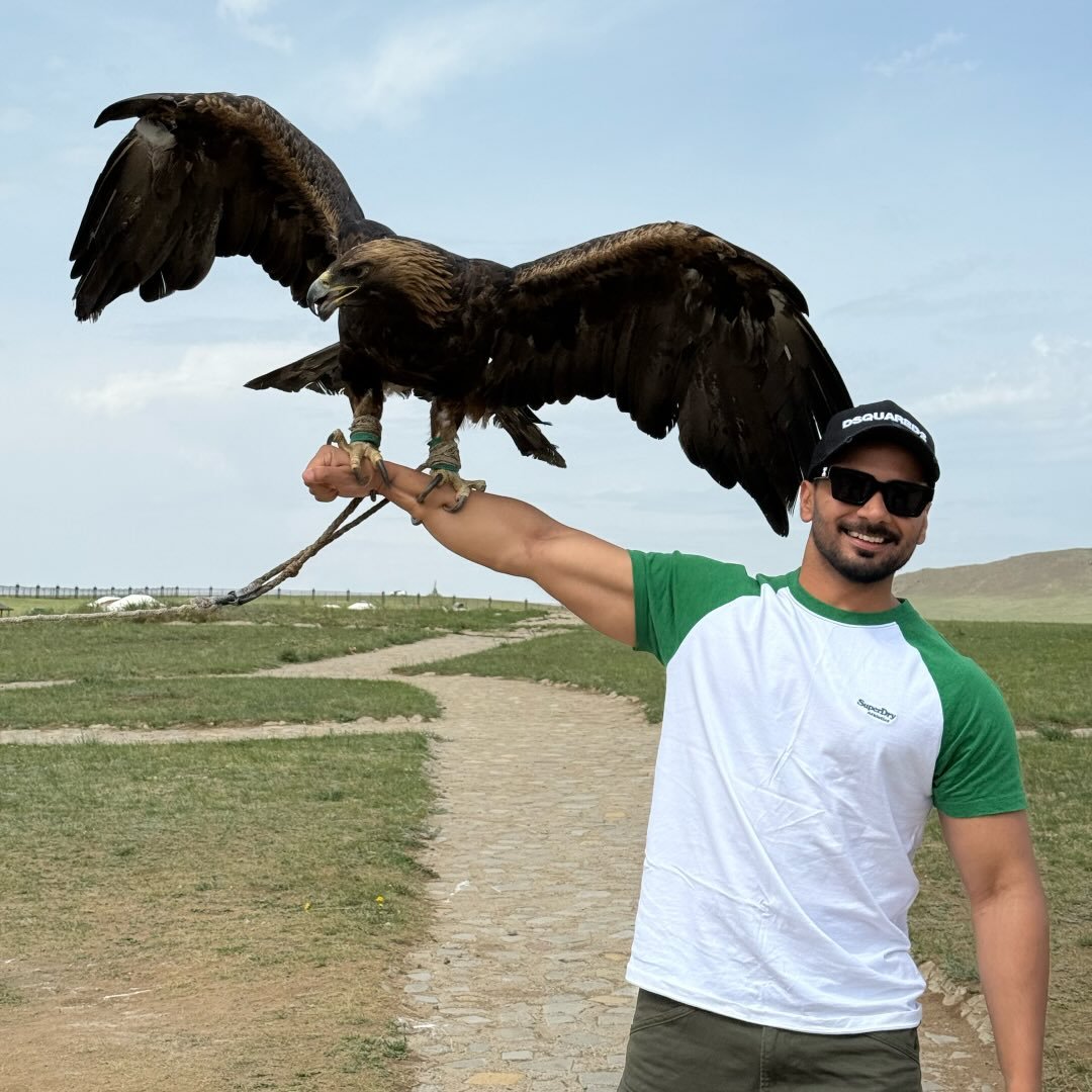 The Muscular Tourist