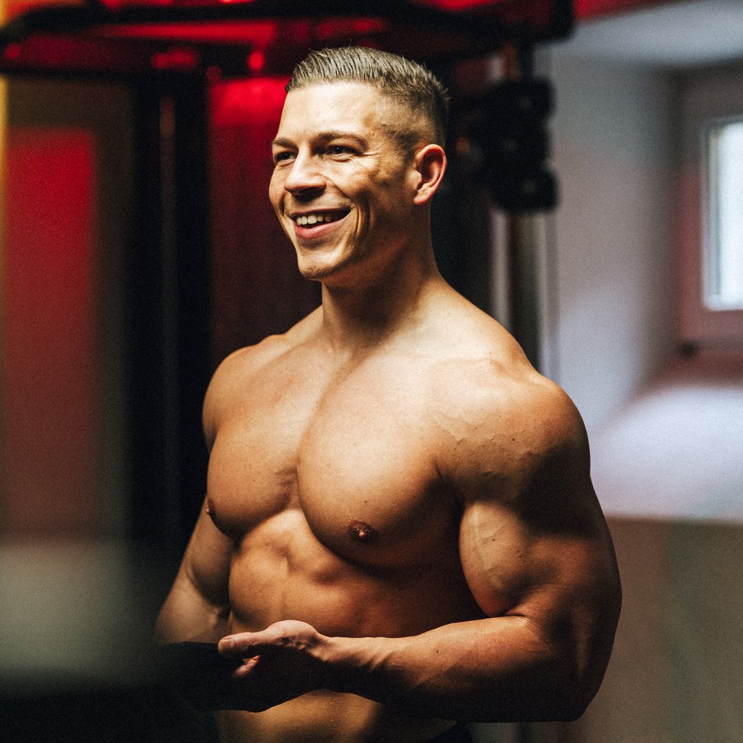 Daniel Kubik COACH & IFBB PRO